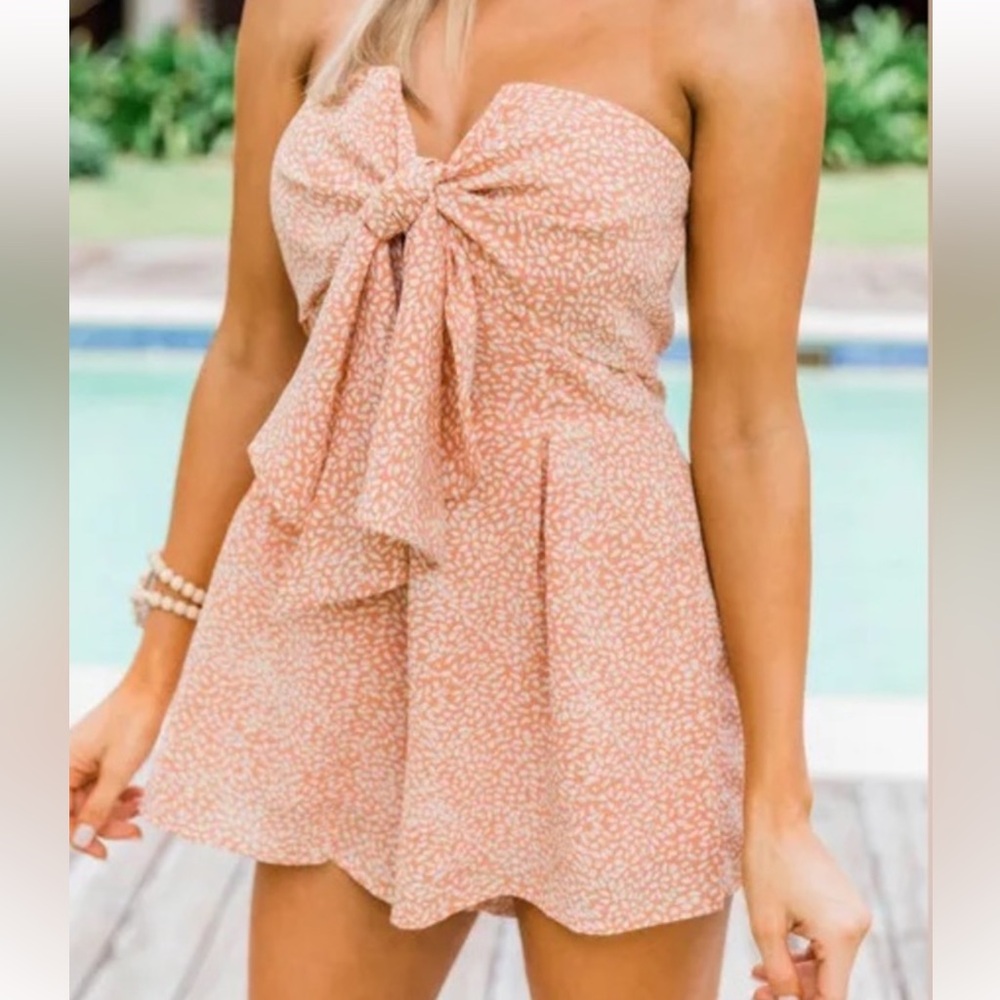 Pink Lily High Waist Floral Strapless Romper Pink/White Womenโs shortsโ Size L